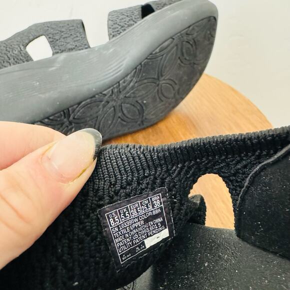 Skechers Black Pier Lite Slip In Sandals Women’s Size 8.5 - Picture 9 of 10